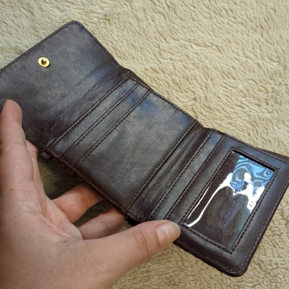 Vintage Etienne Aigner monogram print logo Tote in Burgundy wallet make-up bag - Picture 3 of 12